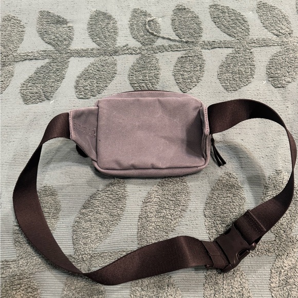 NOBULL Gray Crossbody Bag - Picture 2 of 4